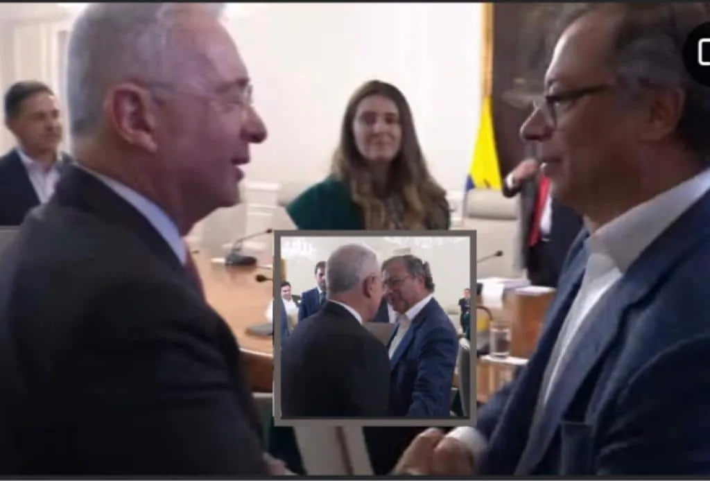 Saludo amable, sonrisas: encuentro Petro - Uribe, pero del 'tintico' no ha salido acuerdo