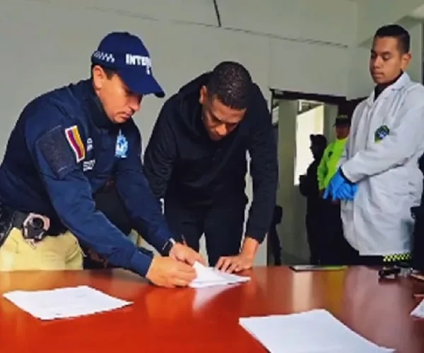 Rolan De La Cruz, exfutbolista extraditado a los Estados Unidos