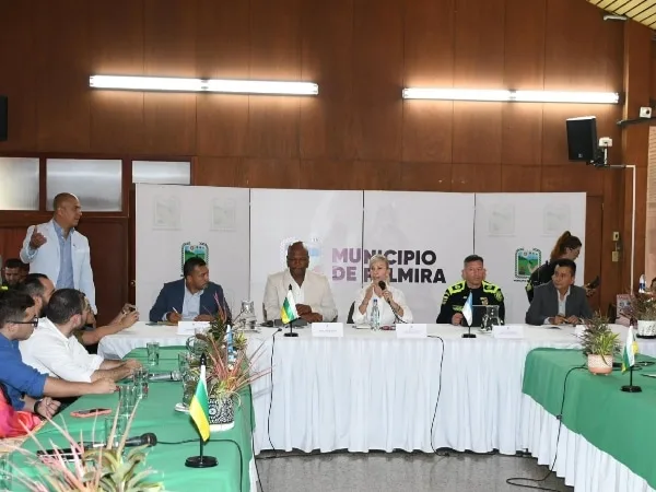 Alcaldía y Gobernación articulan Estrategias de "rumba segura" en Palmira