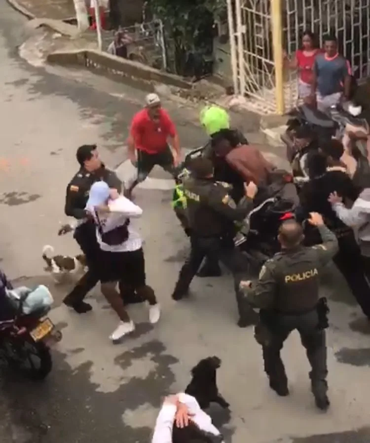 ladrones en Cali justicia por mano propia