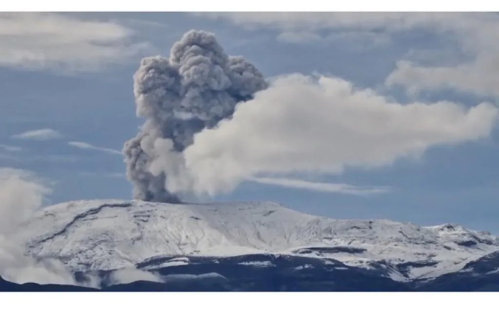 Veredas cercanas al volcán Nevado del Ruiz tendrán que ser evacuadas en próximas horas
