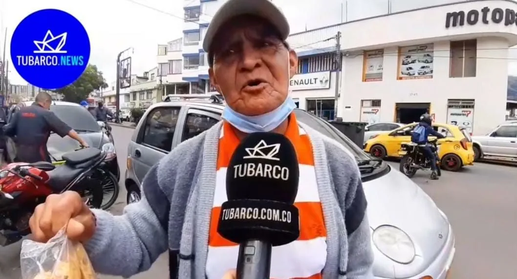 Don-Mauricio-que-se-dedica-al-rebusque-vendiendo-dulces-tipicos-de-la-region-narinense
