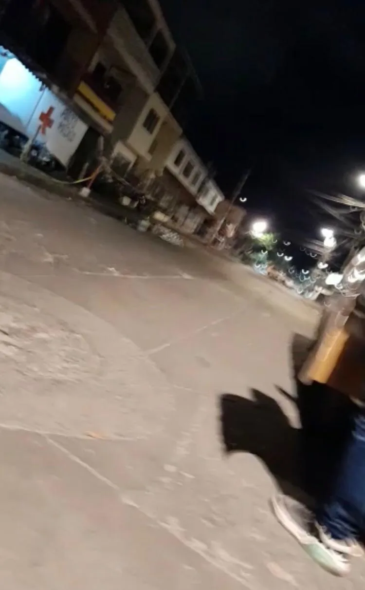 La Luna ataque a disparos_