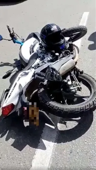un motociclista