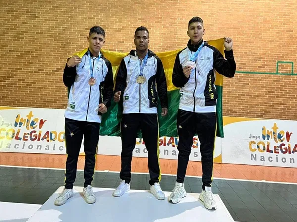 Pesistas nariñenses dejan en alto a la región, se trajeron 7 medallas de juegos intercolegiados