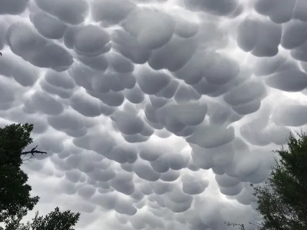 Nubes en forma de burbuja en argentina