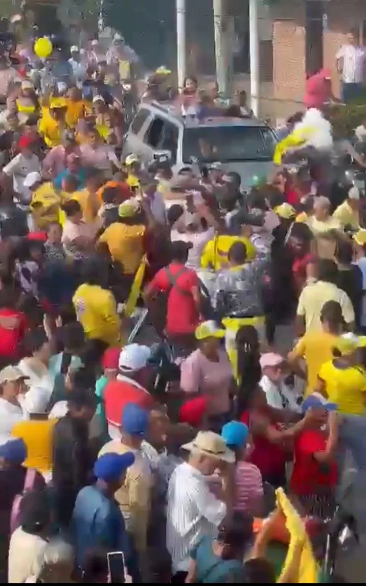 Ñoño Elías, en libertad condicional y lo recibieron con fiesta en Sahagún