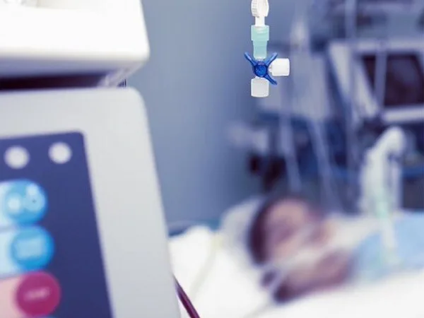 Alerta en Cartagena por la hospitalización de varias personas luego de consumir una extraña sustancia