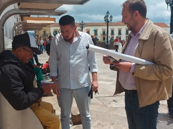 "Con ruana, 6 idiomas y amor por Tunja, ” Mikhail Krasnov profesor ruso que busca conseguir la alcaldía  de la capital boyacense