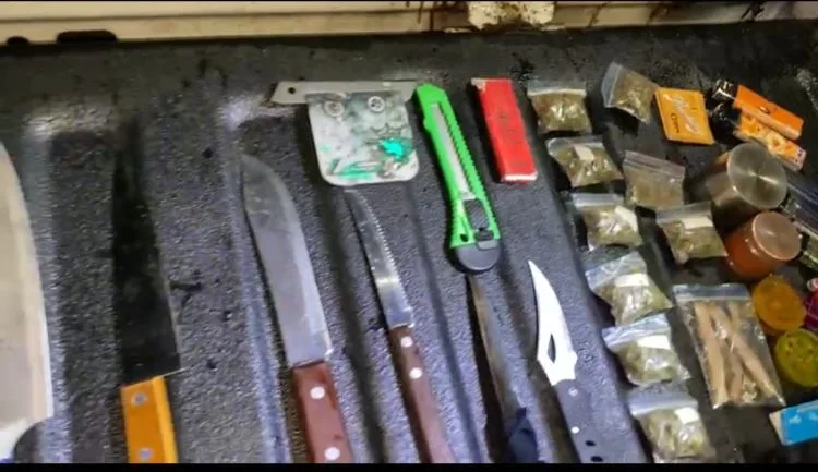 armas blancas hinchas Pasto y Sante Fe