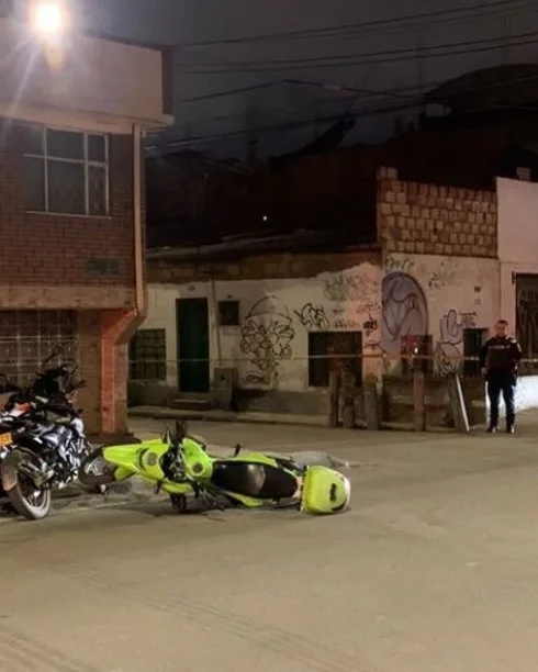 policías