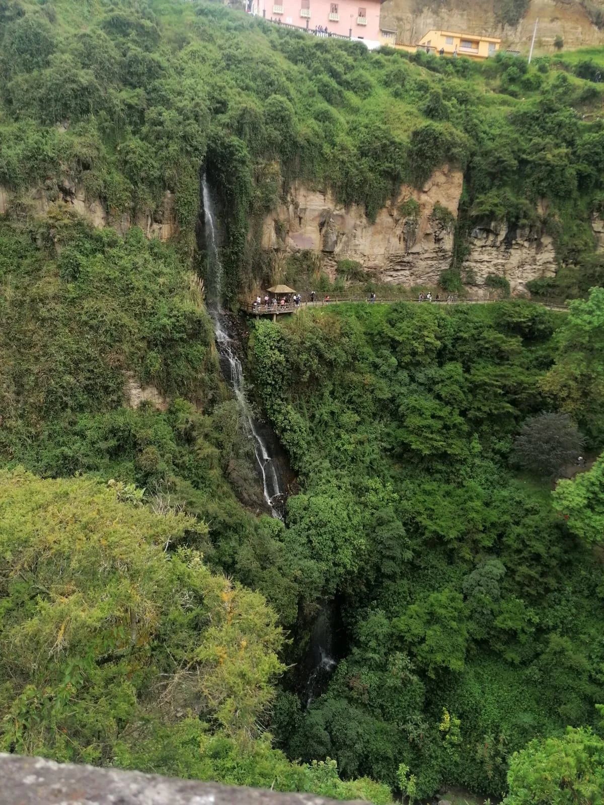 El hermoso Santuario Las Lajas: miles de peregrinos llegan a visitarlo esta Semana Santa