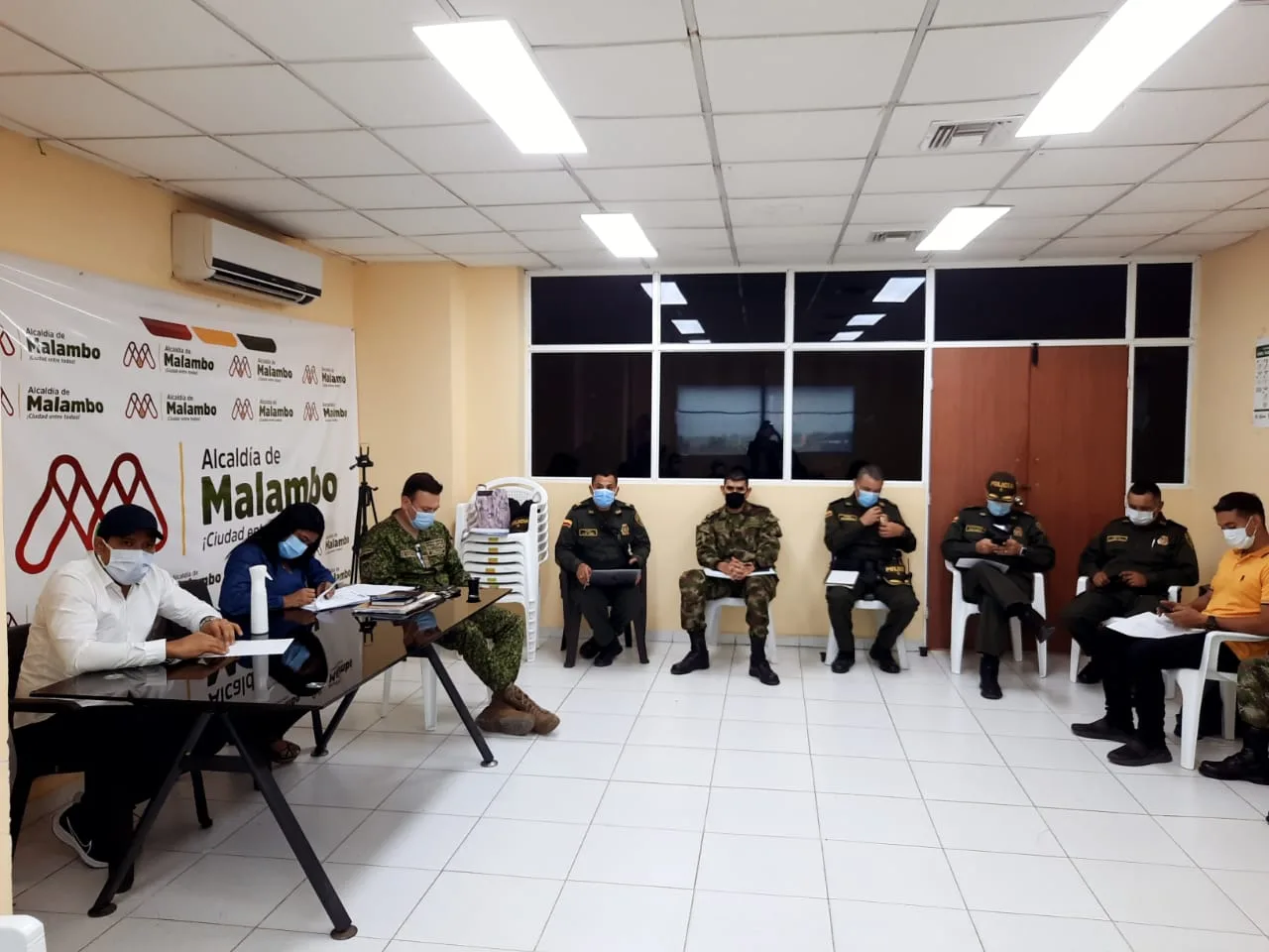 Policías