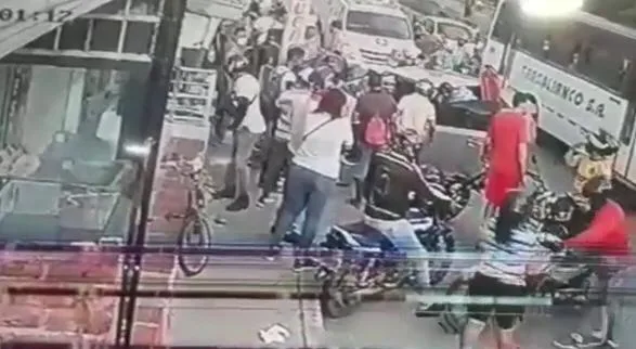 contra un poste en Barranquilla