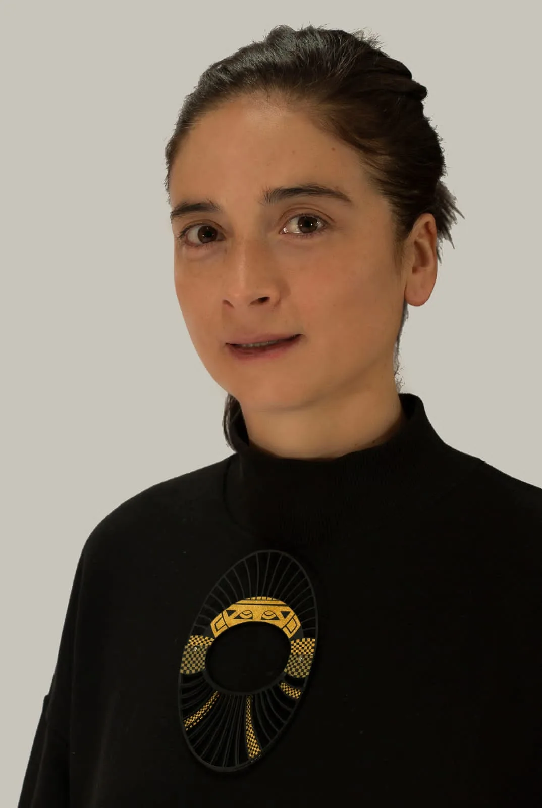 ¡Orgullo nariñense!: Tatiana es la joyera que ganó concurso en Japón usando el Barniz de Pasto