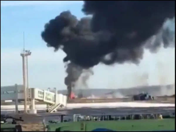 Avión 'ambulancia' accidentado en Argentina alcanzó a dejar al paciente, un niño: pilotos, médico y enfermera fallecieron