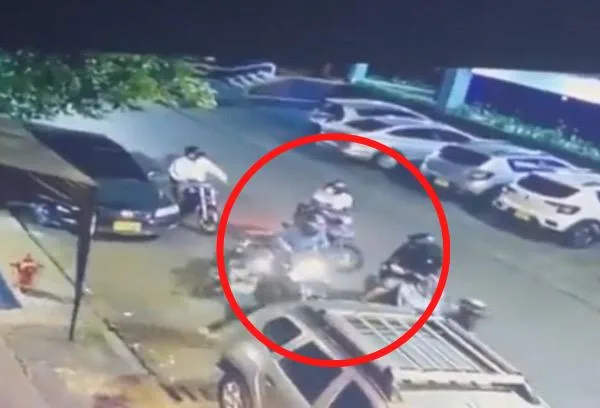 Estaban conversando y llegaron "como ocho" sujetos a robarlos, en Capri sur de Cali