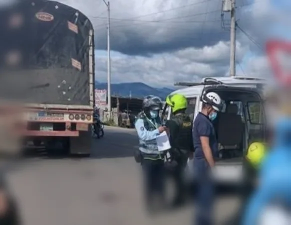 Joven murió embestido por tractocamión en vía de Ipiales, investigan si habría huido de centro de rehabilitación