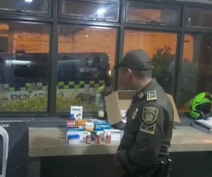 Domiciliario llevaba $4 millones en medicamentos, lo robaron y Policía los recuperó, en Pasto