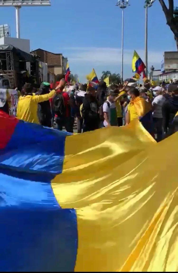 Loma de la Cruz en Cali paro
