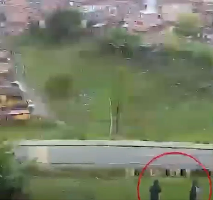 en una moto y