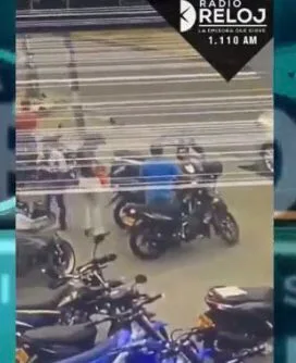 En Cali: apenas había sacado la moto del concesionario y se la robaron cuando fue a tanquear