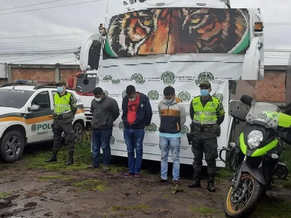 Tráfico de migrantes cada vez más constante, ahora detuvieron a 39 haitianos en vías de Nariño