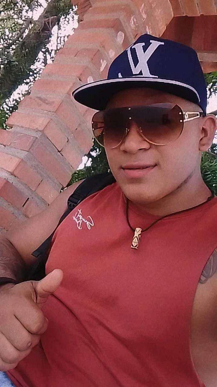 alex