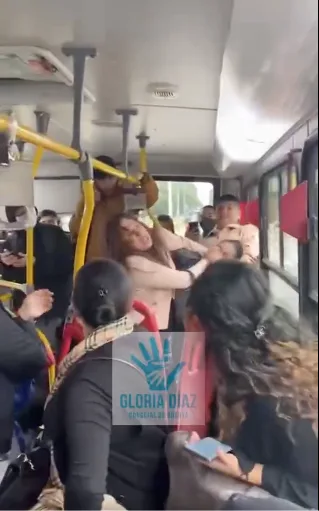 un bus de Transmilenio