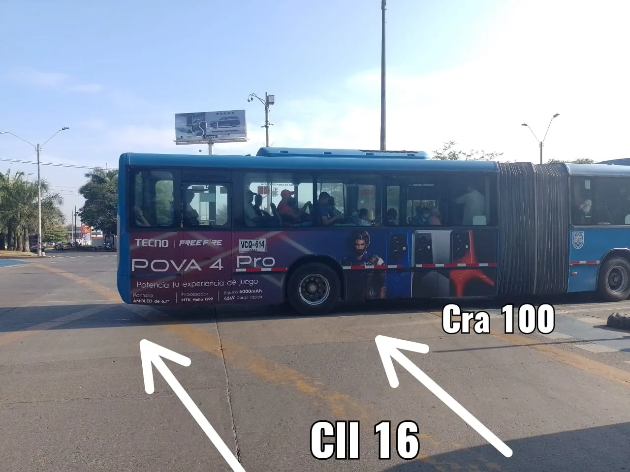 ¿Quién los regula?: buses del MIO sobre las cebras y mal ubicados el dolor de 'muela' que padecen a diario peatones en la calle 100 de Cali