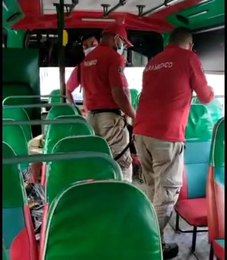 pasajero muerto de infarto en Soledad