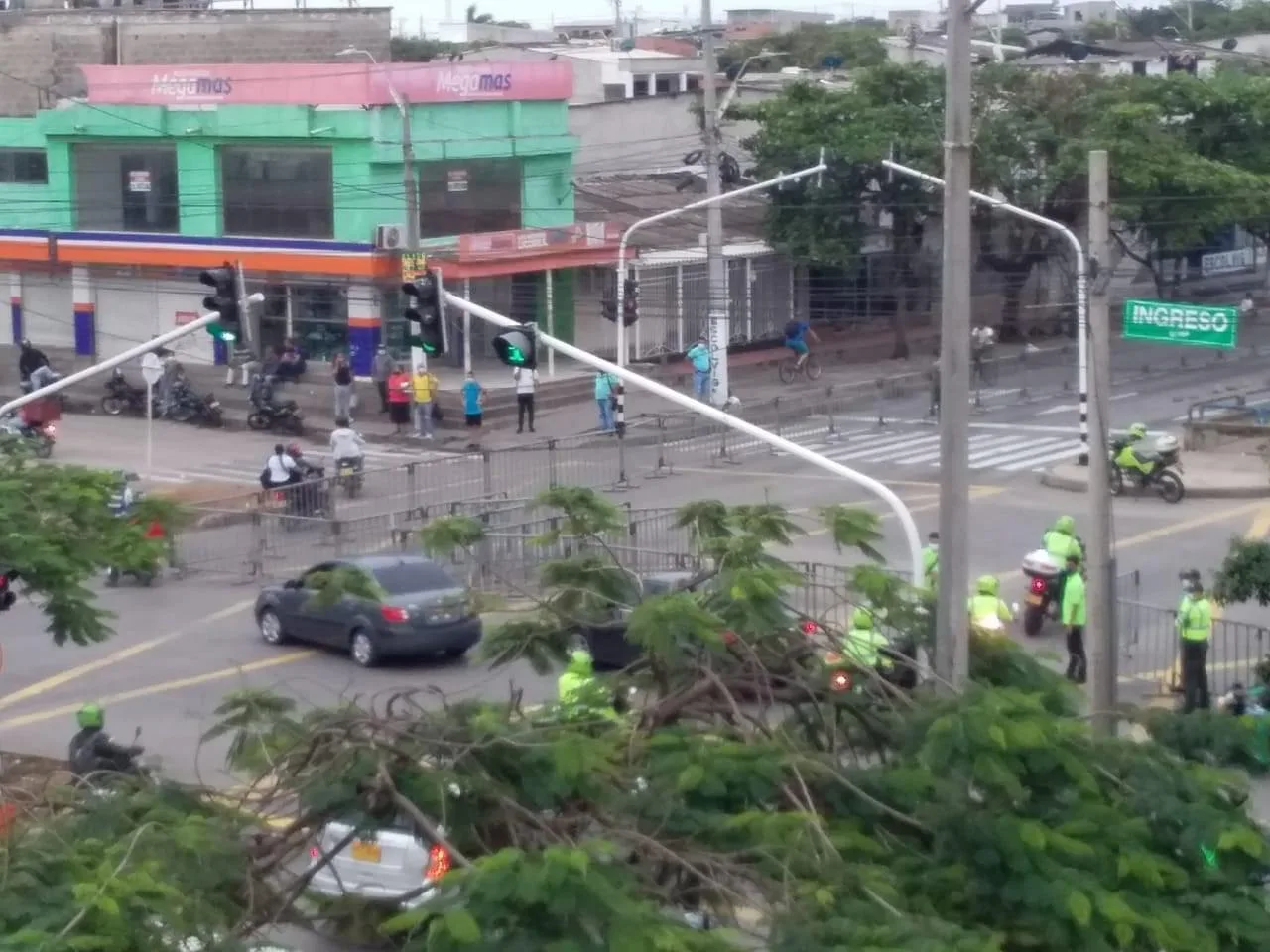 Policías