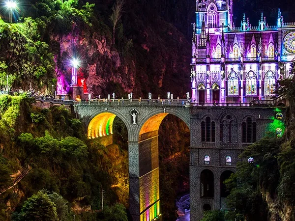 Dos turistas holandeses fueron asaltados cuando recorrían el Santuario de Las Lajas