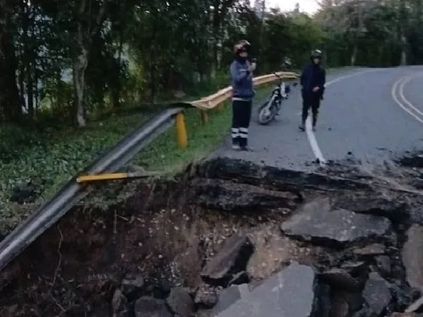 Fuerte estallido en la vía Panamericana.