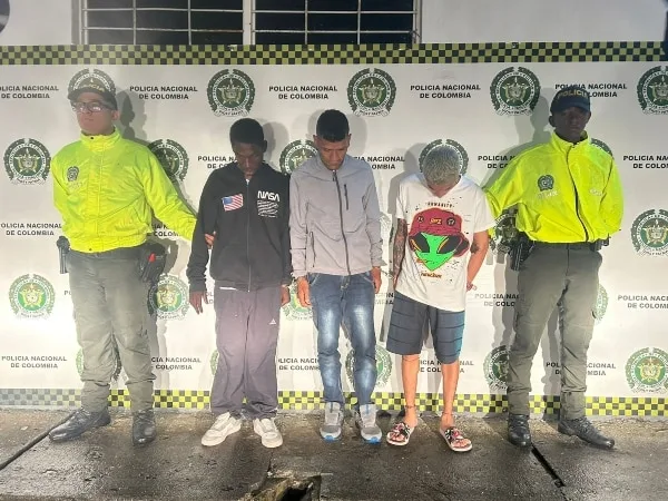 Capturan a miembros de 'La Inmaculada' en Tuluá por homicidio agravado.