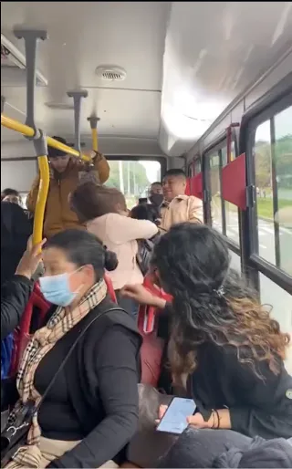 un bus de Transmilenio