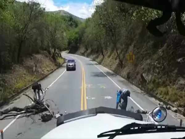 vía Pasto- Mojarras extrnajeros