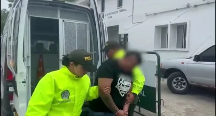 Pedía papeles, dinero y usaba emblemas de la Alcaldía; lo capturaron porque era un 'falso agente' en Cali