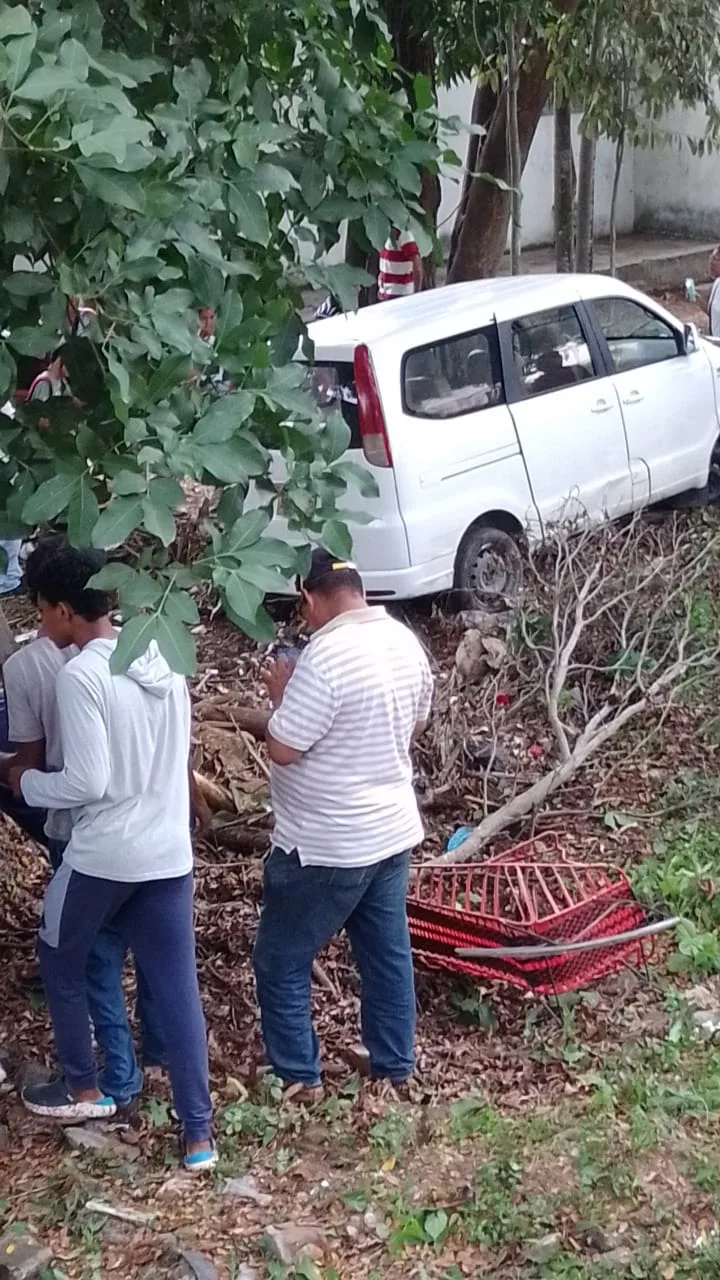 Una van arrolló a varias personas en la Cordialidad en Sabanalarga