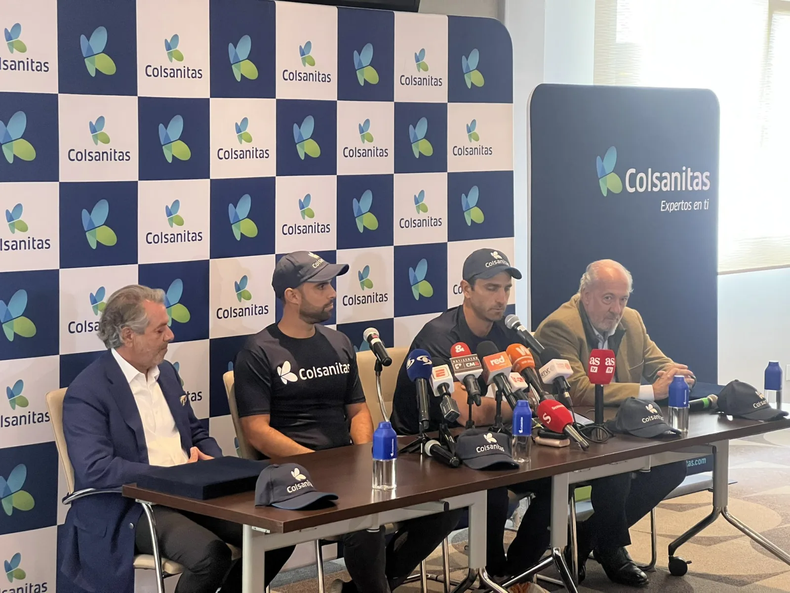 Cabal y Robert Farah