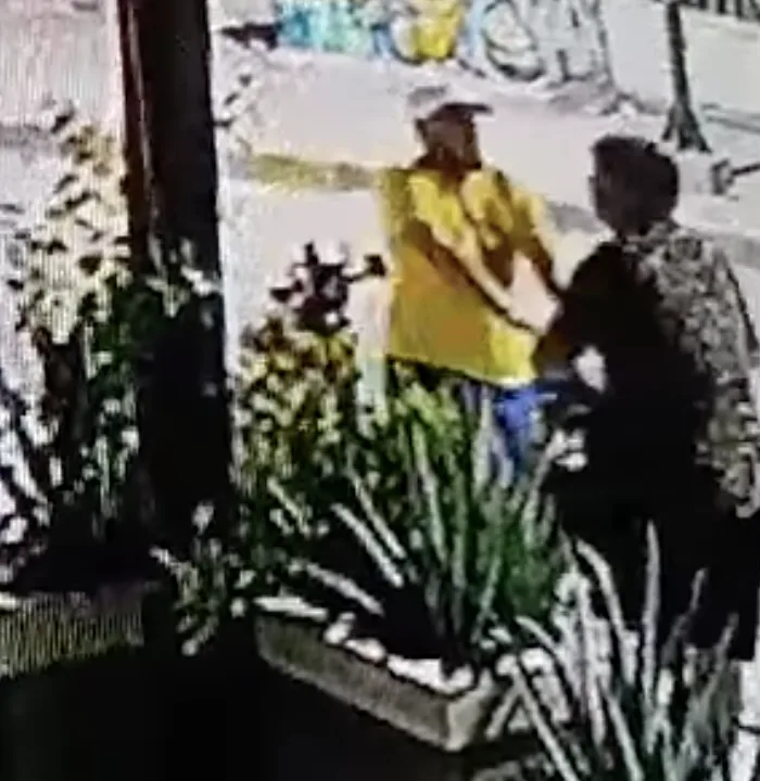 En San Andrés, un confuso enfrentamiento se registró entre motociclistas y dos turistas