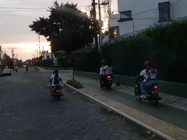 Polémica e indignación en Tumaco por el uso de los bicicarriles: "motorizados los cogieron por su cuenta"