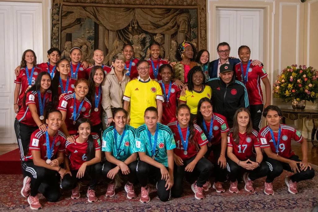 Sub 17 futbol femenino Petro
