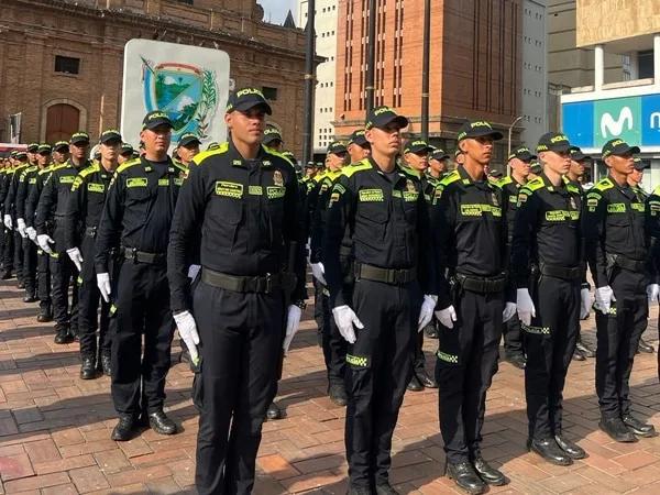 Señalan que los 500 policías provenientes de diferentes partes del país, tendrán estudios complementarios en protección de Derechos y trabajo comunitario.