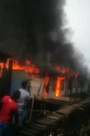 Bomberos en Buenaventura