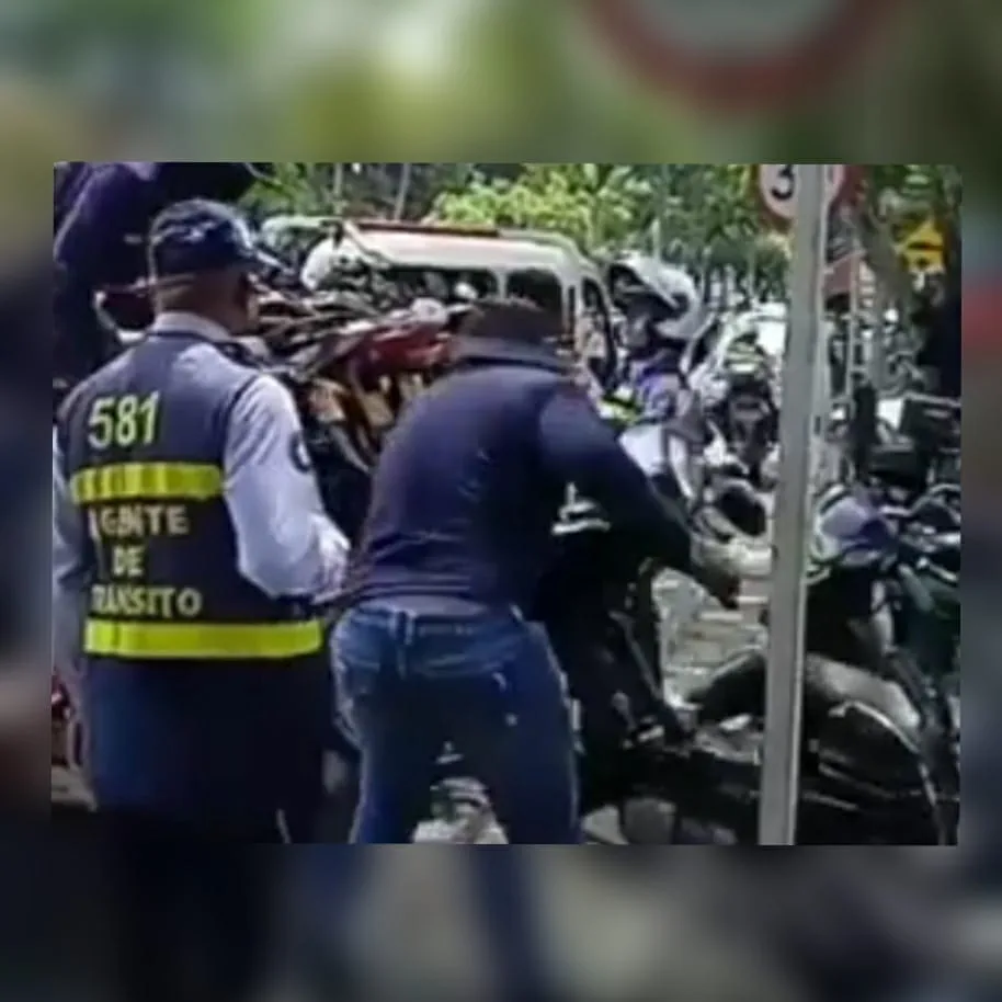motos parqueo tránsito Cali SENA Salomia