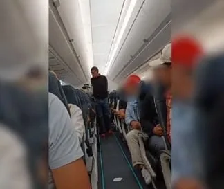 Lo capturaron, por abuso a una azafata en pleno vuelo a Cancún