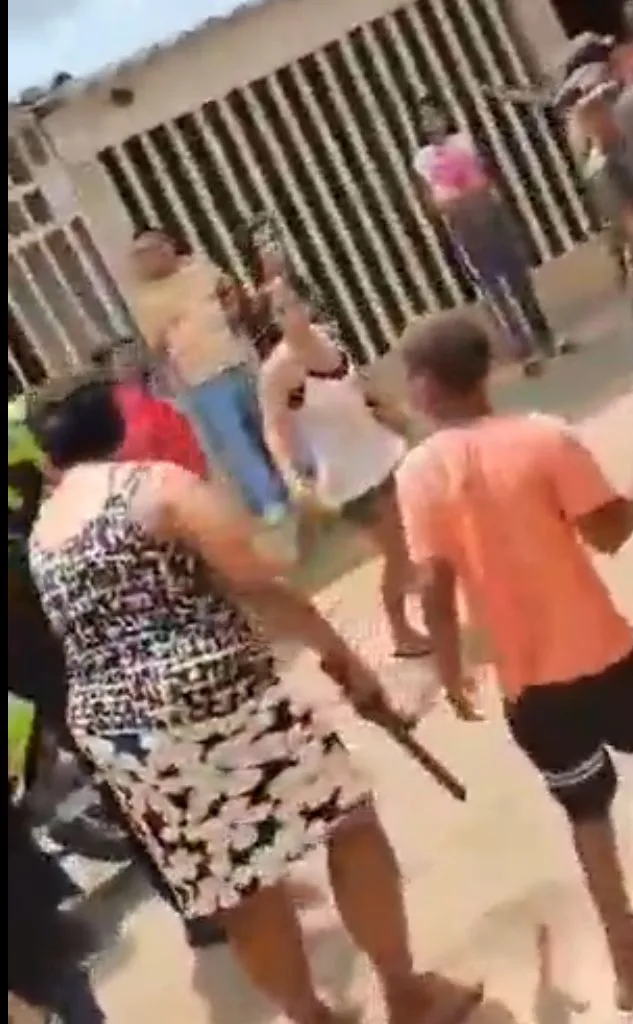 La discusión familiar que terminó en pelea con el barrio y un niño hiriendo con arma blanca a una mujer, en Soledad Atlántico