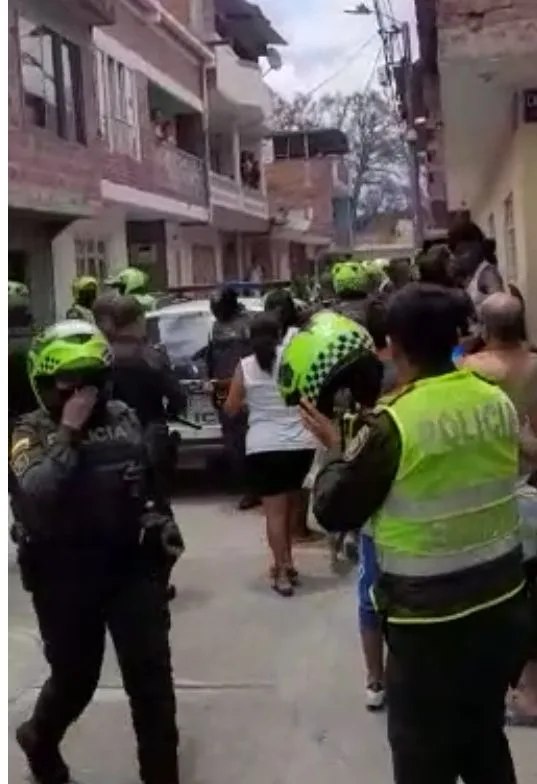 vecinos policías Cali