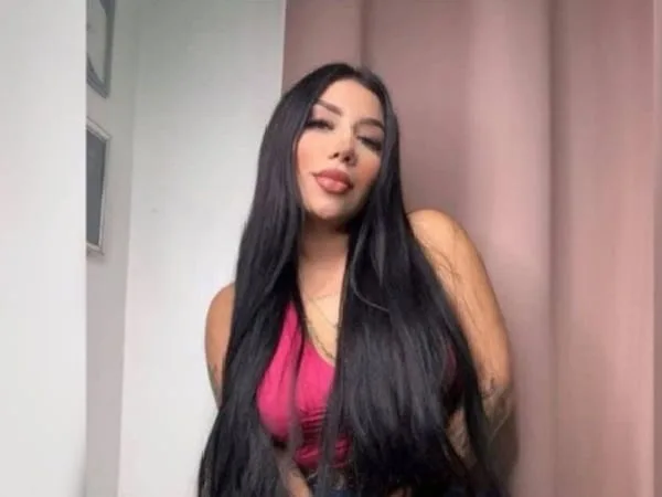Denisse Reyes, influenciadora que murió tras practicarse cirugía.